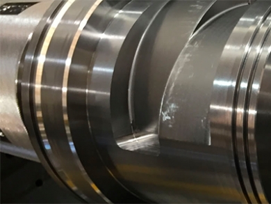 Etage investe na usinagem de pe�as de grande porte